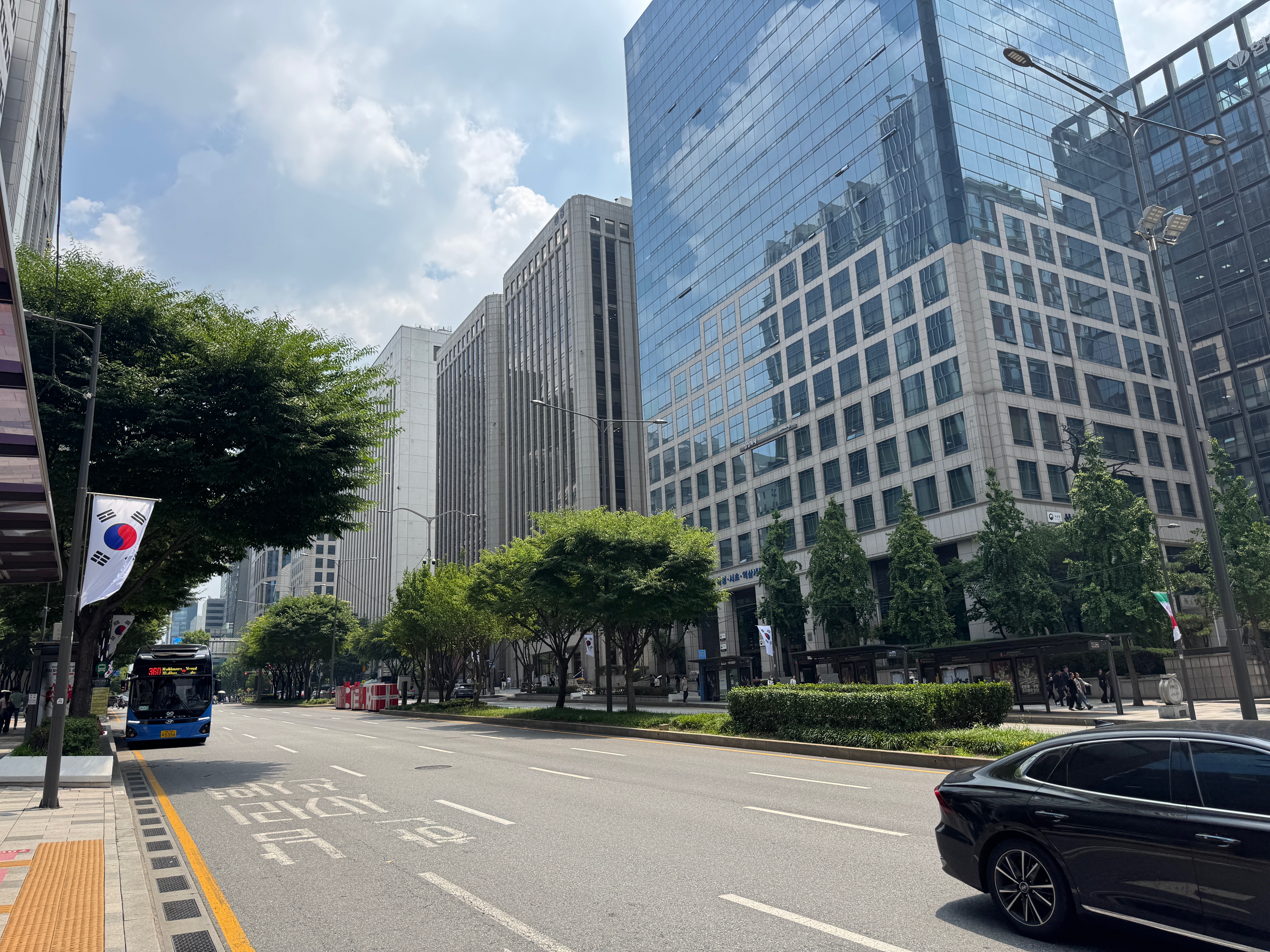 강남역 거리 — 6